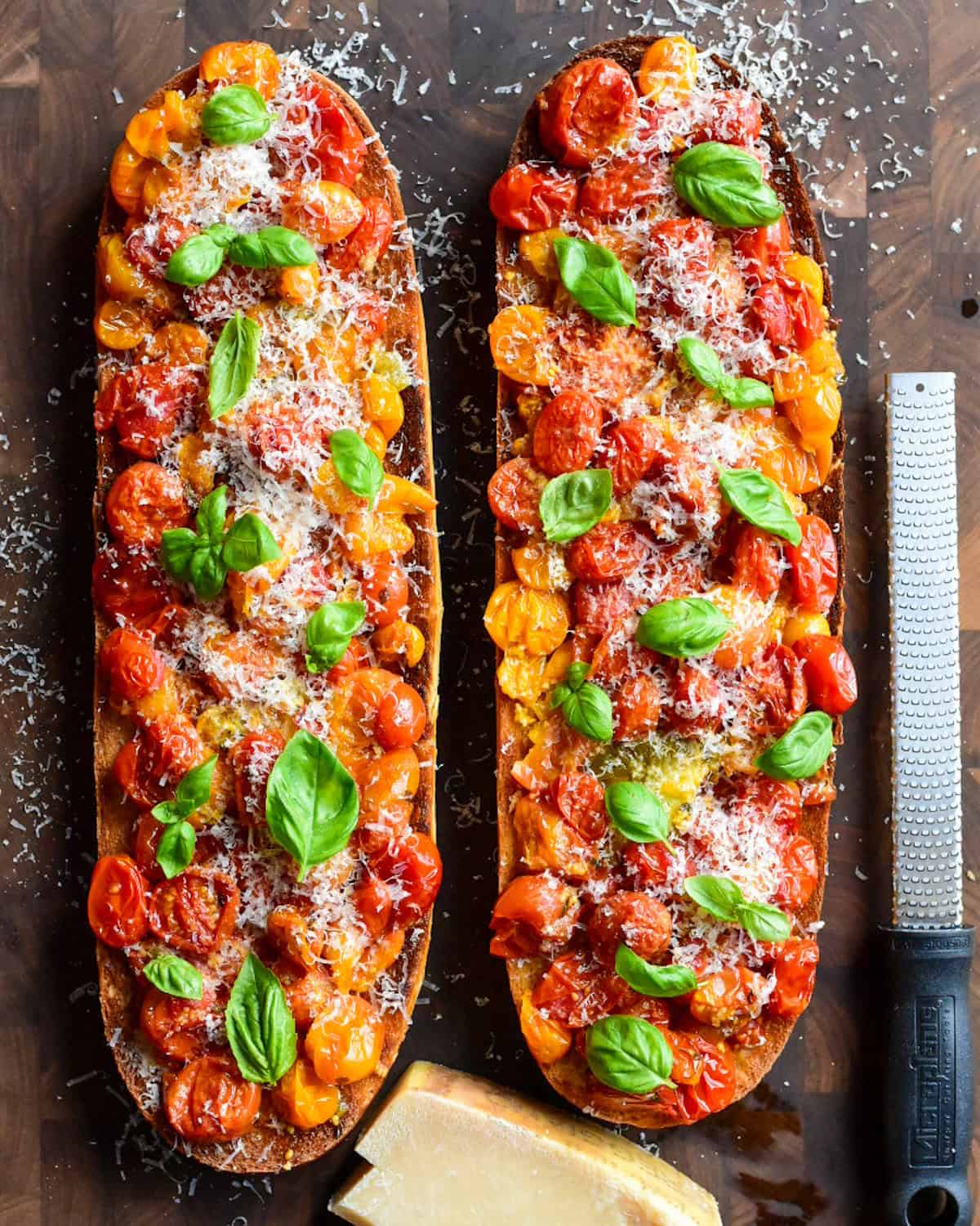 タチツボスミレ Tomato Confit Toast - Zimmy's Nook