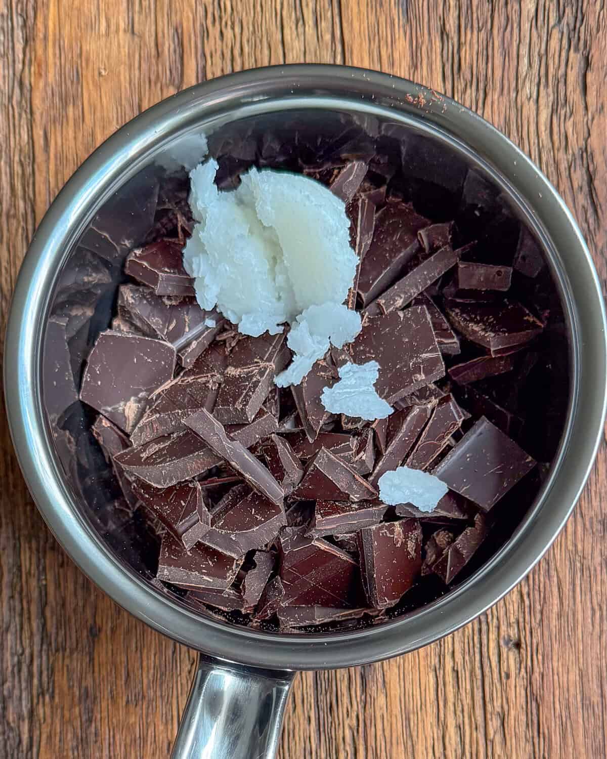 Melt the dark chocolate with the coconut oil.